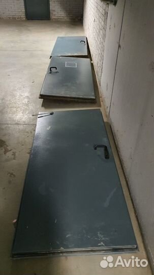 Двери металлические противопожарные б/у
