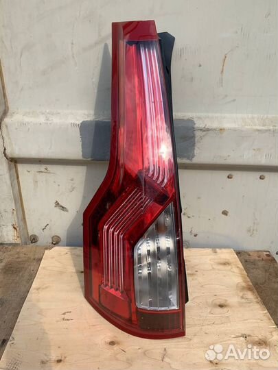 Задний левый фонарь Citroen C4 Picasso