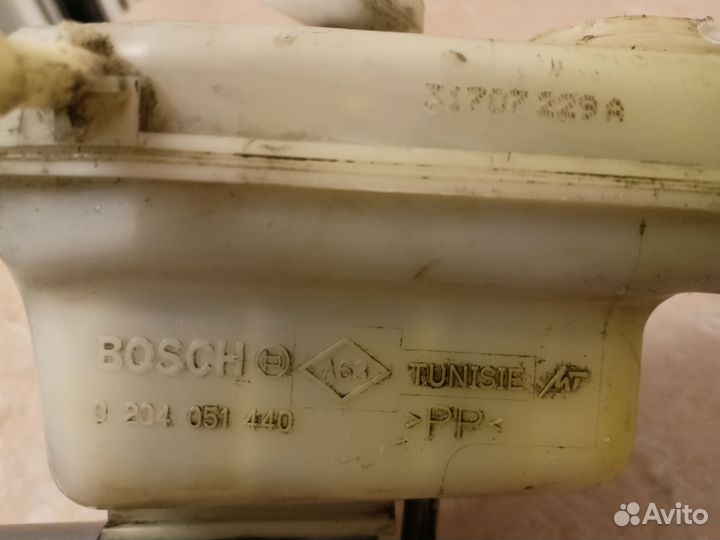 Главный тормозной цилиндр Лагуна 3