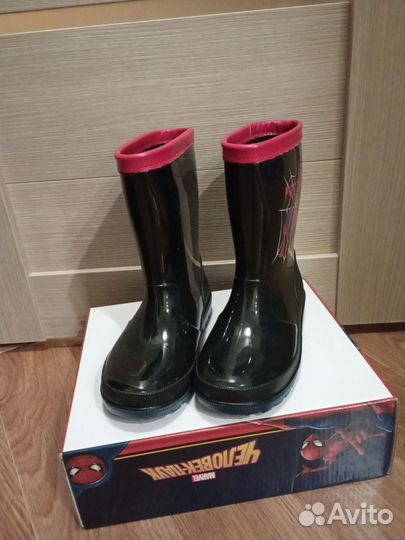 Детские резиновые сапоги