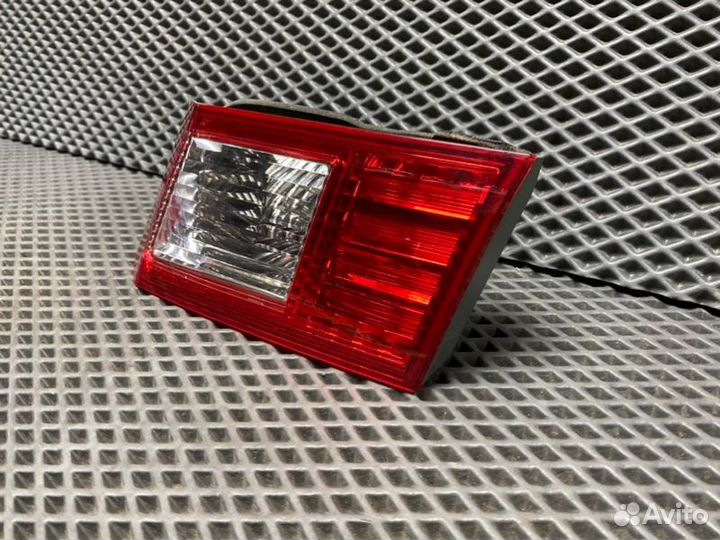 Фонарь в крышку багажника задний правый Honda