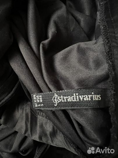 Длинная черная блестящая юбка stradivarius р. S