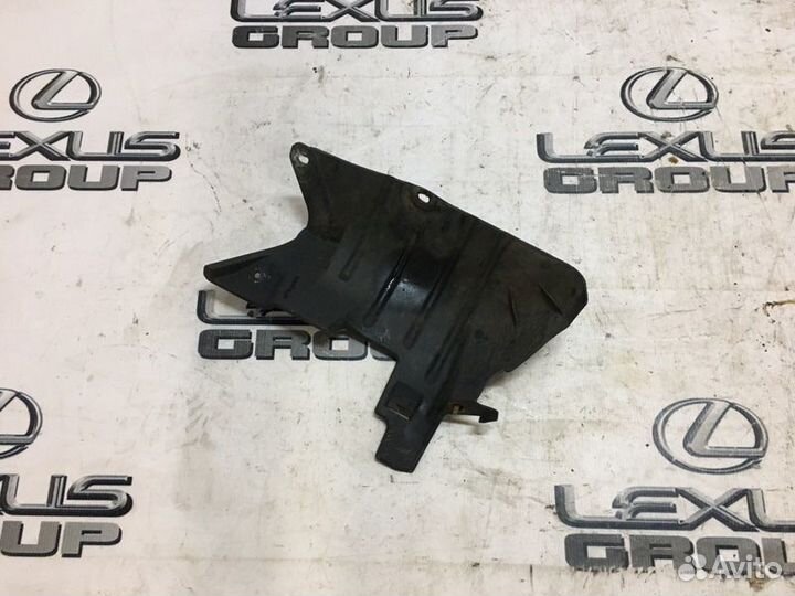 Защита топливного бака лев. Lexus RX300