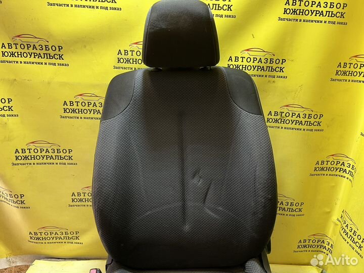 Сидение переднее левое Peugeot 308 2010 хэтчбек