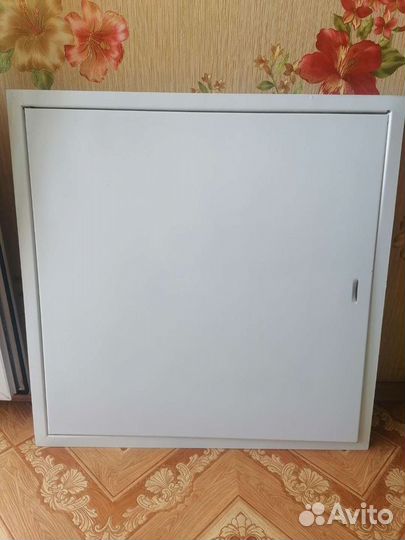 Дверца металлическая