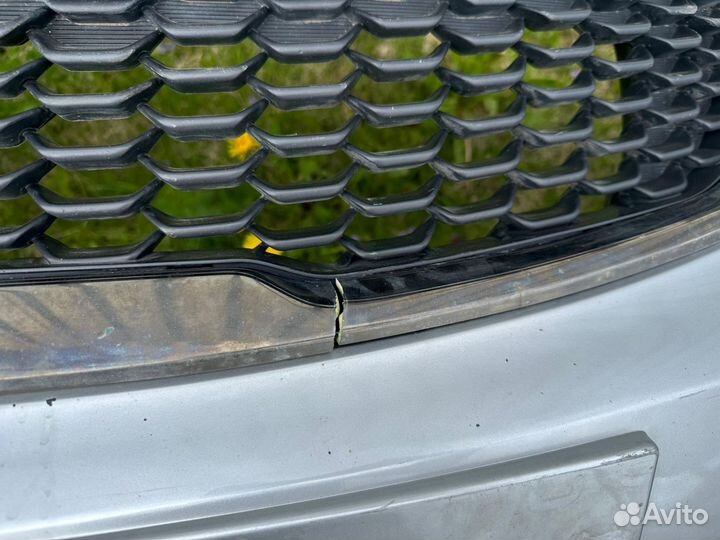 Бампер передний оригинальный серебристый Киа Рио 3
