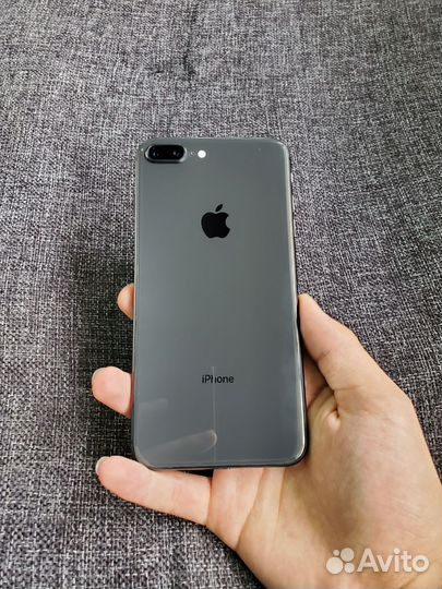 iPhone 8 Plus, 64 ГБ