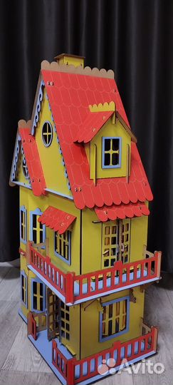 Разборный деревянный домик для кукол