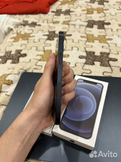 iPhone 12, 64 ГБ