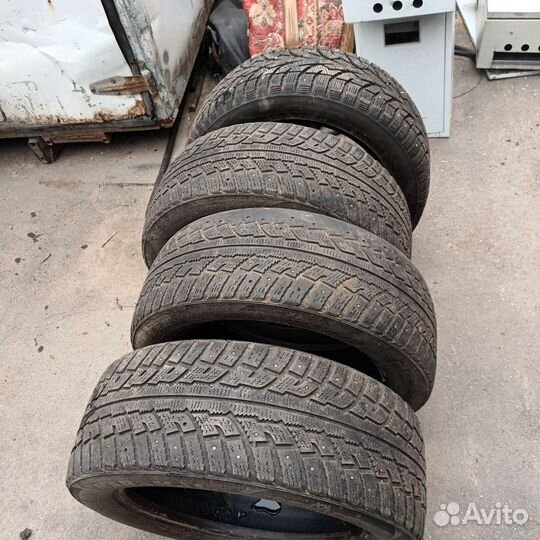 Kumho 975 225/55 R18