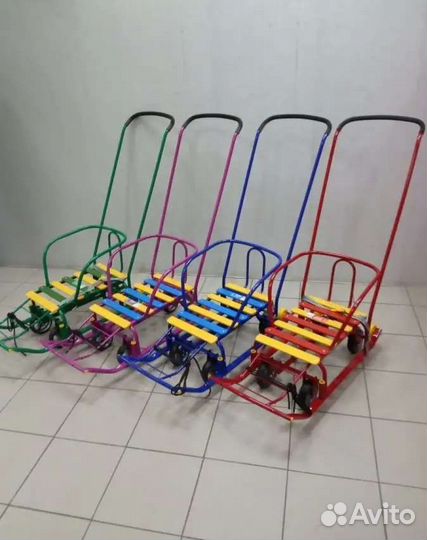 Санки, 3 расцветки (новые)