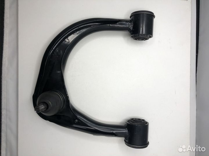 Рычаг верхний правый toyota 4861060070