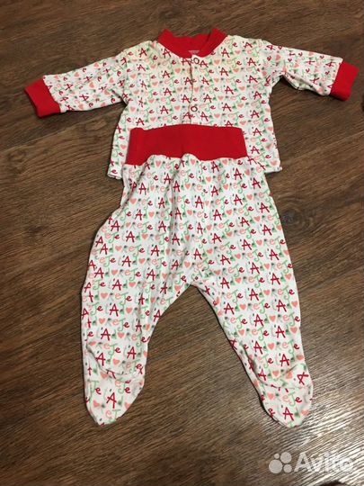 Костюмы детские и ползунки на новорожденного