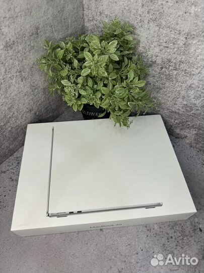 Ноутбук Apple MacBook Air 13 m2 новый