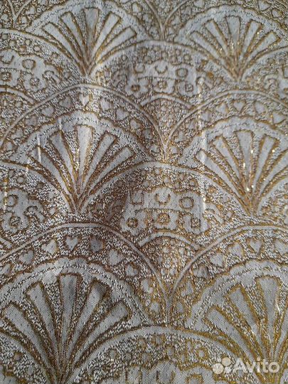 Отрез ткани парча