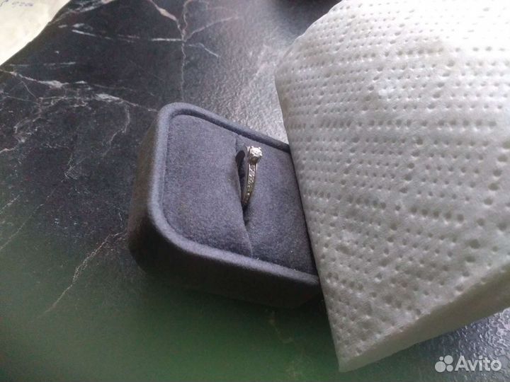 Кольцо с бриллиантами