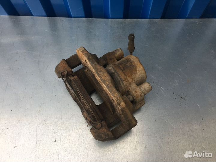 Суппорт передний правый левый Форд Фиеста Mk5 Mk 5