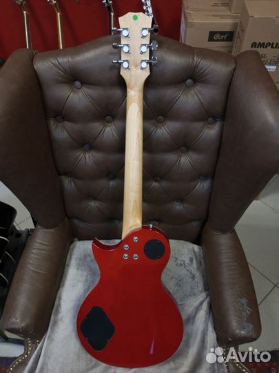 Электрогитара les paul Caraya