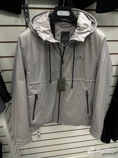Легкие куртки Armani стильные