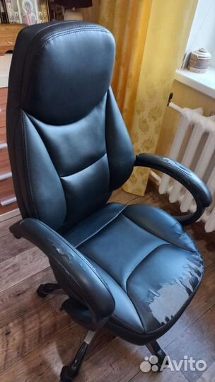 Компьютерное кресло