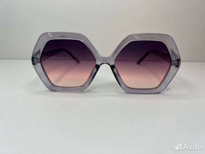 Солнцезащитные очки новые