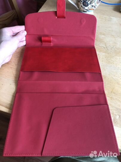 Чехол для планшета новый красный