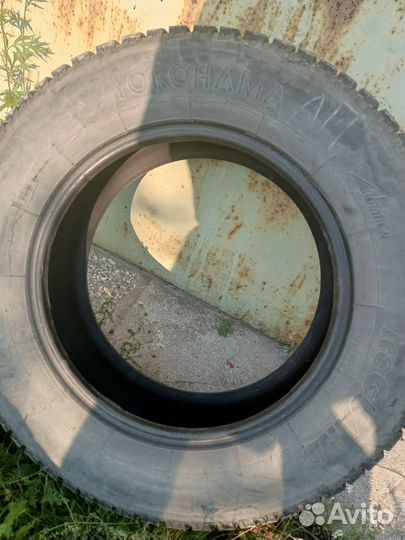 Yokohama Ice Guard Stud IG55 215/70 R16