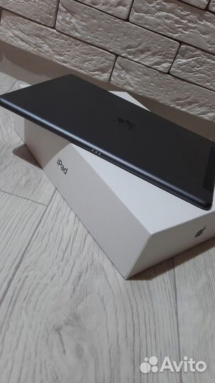 iPad (7th Generation) wifi cellular