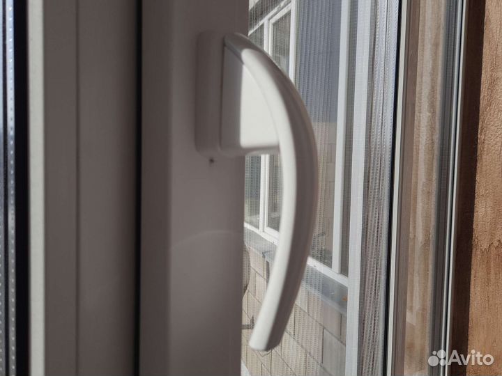 Уплотнитель для окон пвх. Ручки. Клапан Air-box