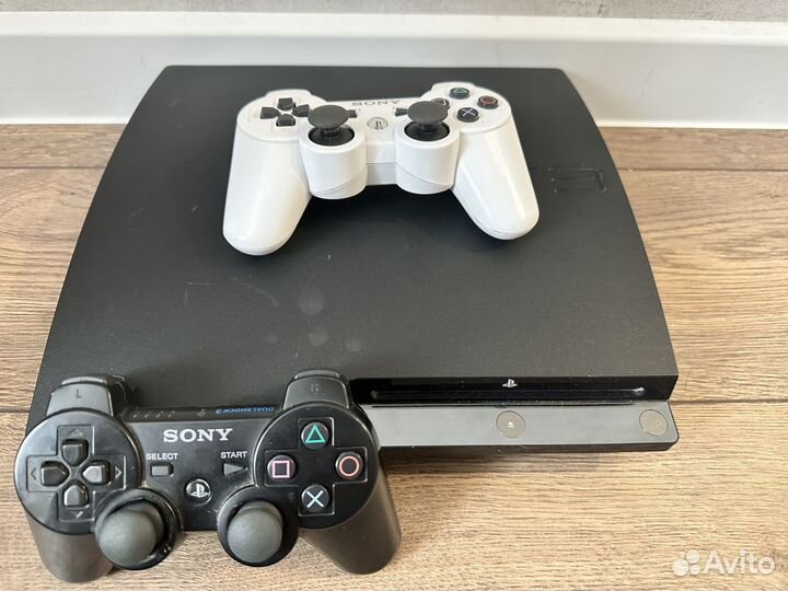 Sony PS3 прошитая (2 геймпада)