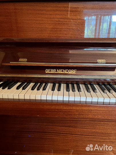 Пианино gebr Niendorf