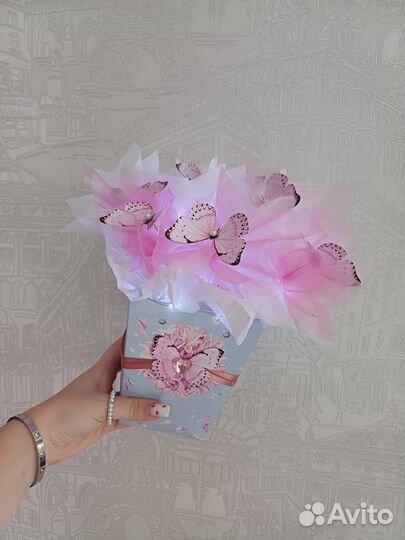 Букет с бабочками