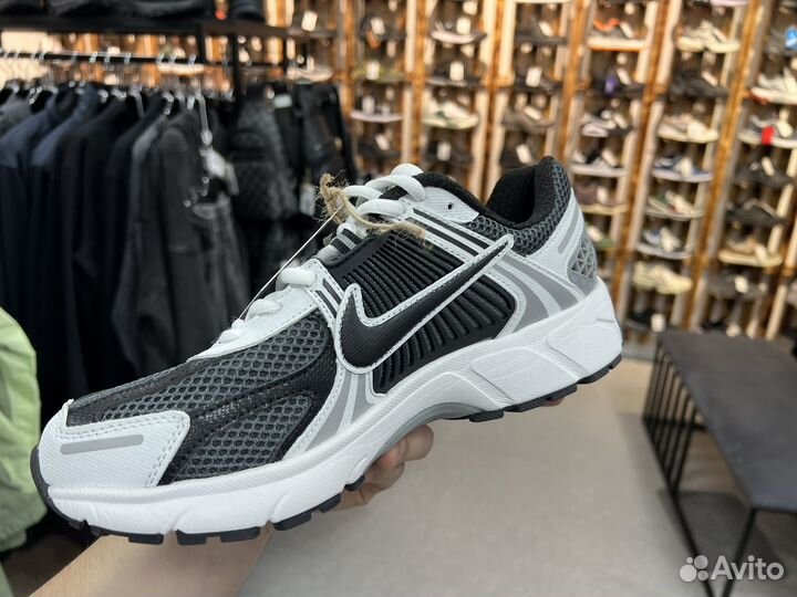 Кроссовки Nike Air zoom vomero 5