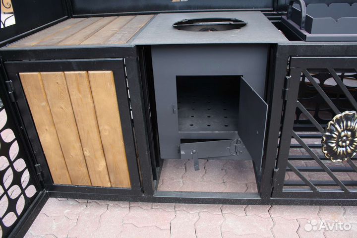 Мангал loft с крышей, кованный в стиле лофт