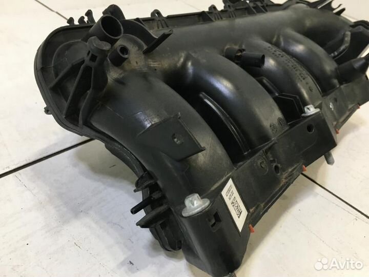 Коллектор впускной Mercedes-Benz C-Class W205