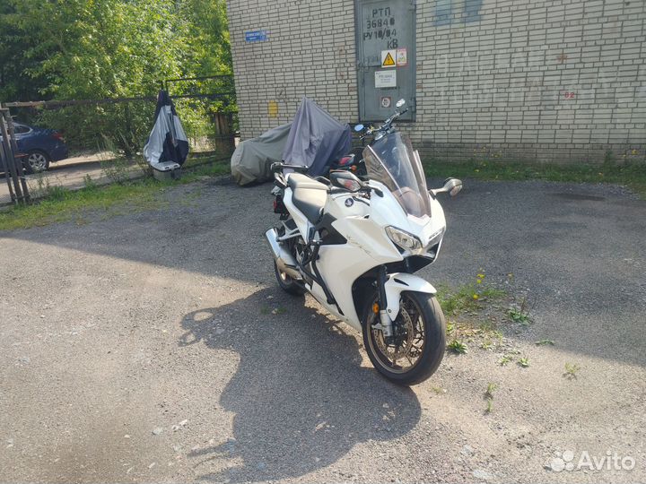 Honda vfr800
