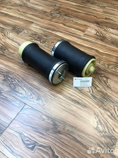 Пневмобаллон BMW Х5 Е53 задний 37121095579