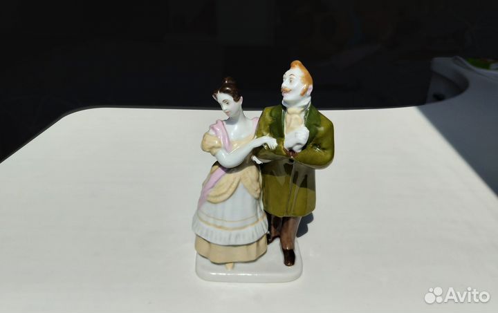 Лфз Фарфоровая статуэтка Маниловы, «Мертвые души»