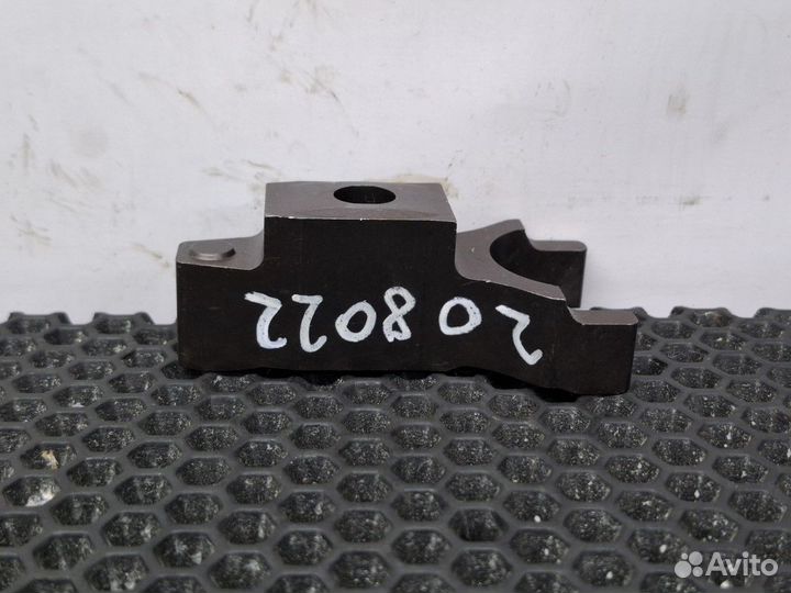 7421801388 Кронштейн форсунки топливной