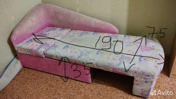 Детская кроватка