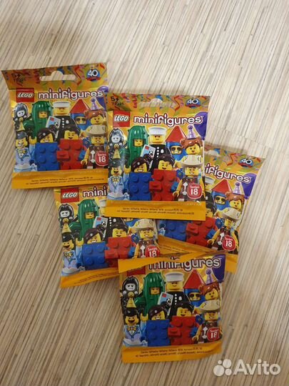 Lego минифигурки 71021