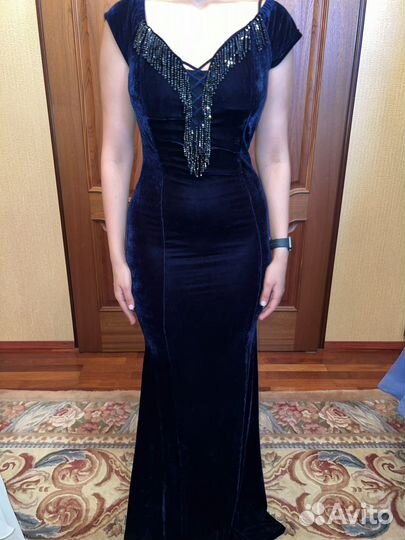 Платье велюровое