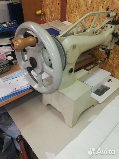 Машина для пошива обуви Typical 2972