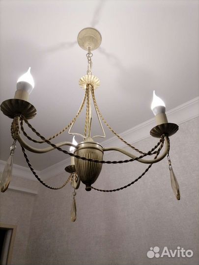 Люстра потолочная