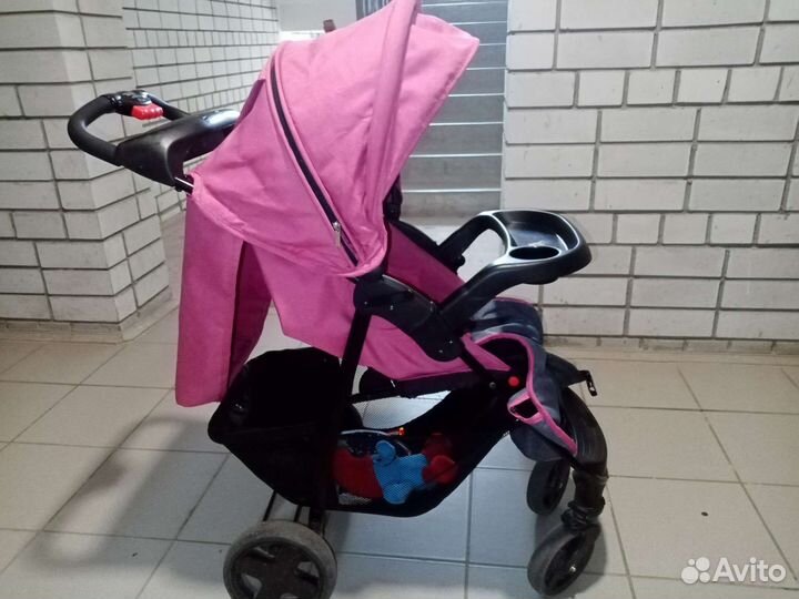 Прогулочная коляска