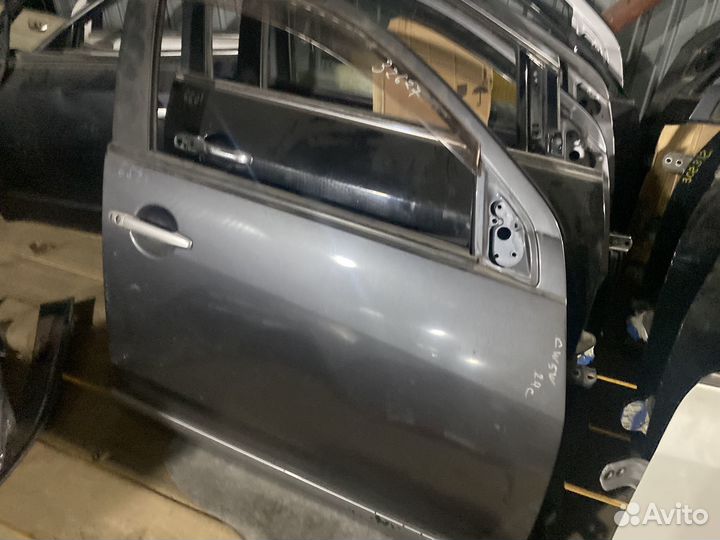 Дверь передняя правая Mitsubishi Outlander Xl