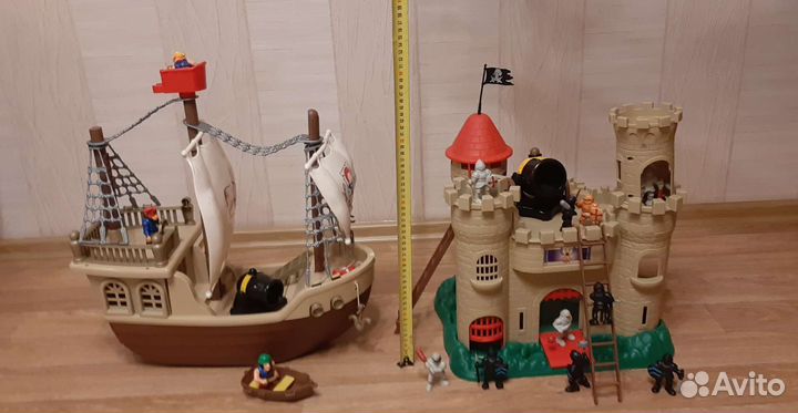 Игровой набор. Пиратский корабль и ср/век замок
