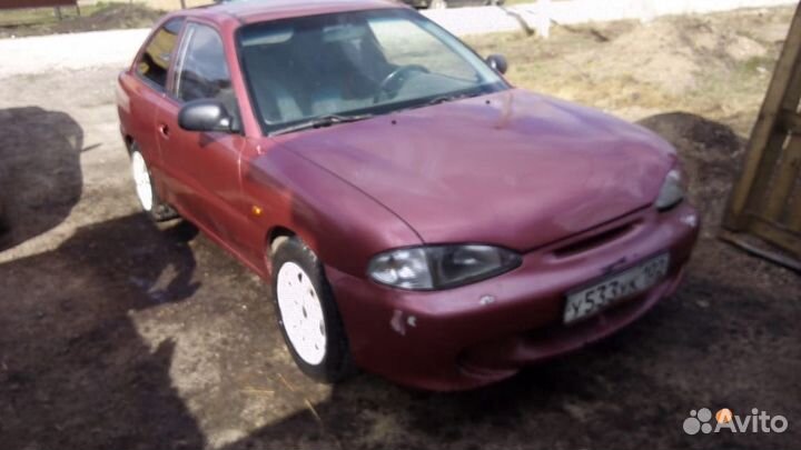 В разборе Хендай Акцент, 1995, хетчбек, дв.1.3, ме