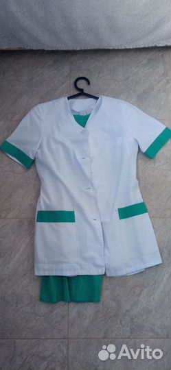 Медицинский костюм женский 42