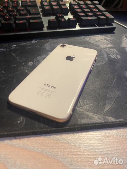 iPhone 8, 64 ГБ
